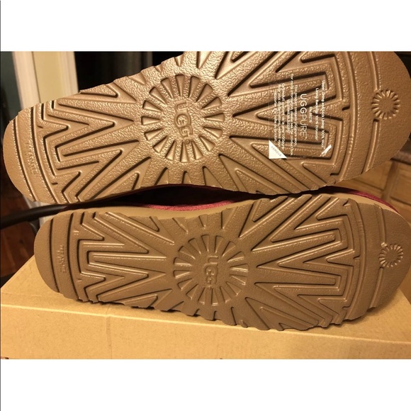 Ugg Women’s Remora boot Magenta Rose  - Picture 4 of 8